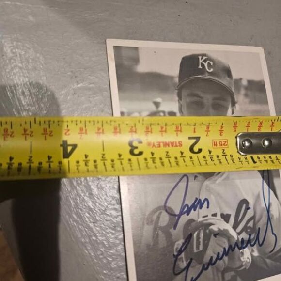 Signed KC Royals Photographs Set of 6 Jeff Montgomery and Jim Eisenreich - Picture 5 of 5